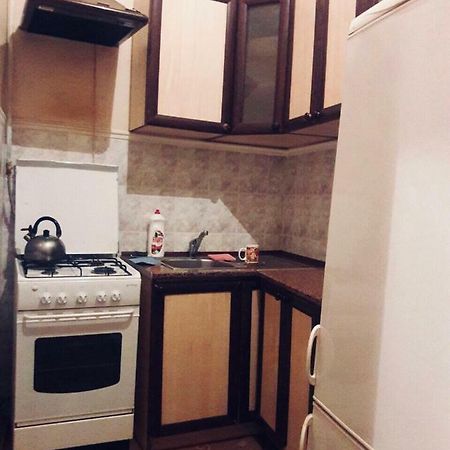 Квартира Між Вокзалом І Центром Lviv Exteriör bild