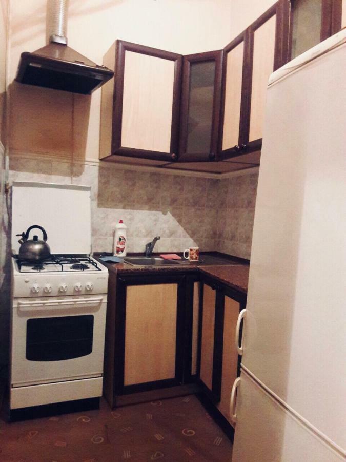 Квартира Між Вокзалом І Центром Lviv Exteriör bild